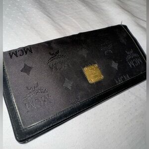 MCM trifold long wallet